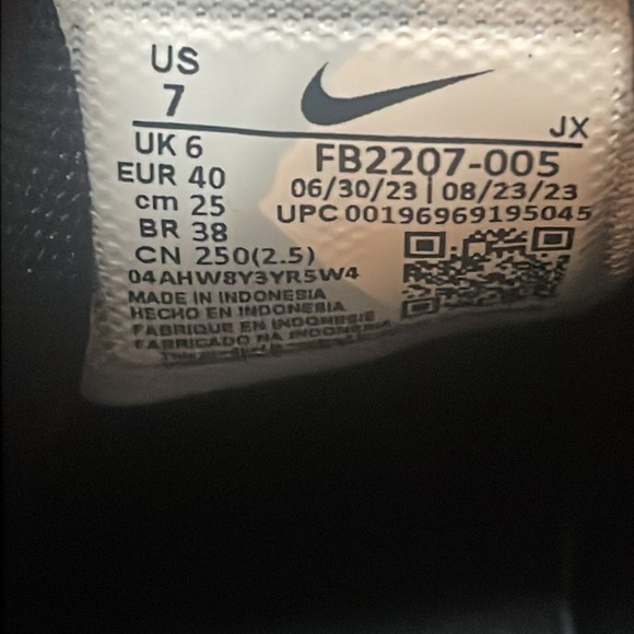 NIKE - Men’s Revolution7 Shoes - Picture 7 of 7